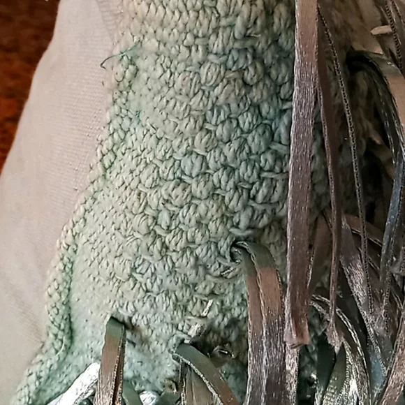 425 South Los Angeles Rectangular Fringe Pillows. Set Of 2. Teal. 28"x14". Great - Picture 6 of 13